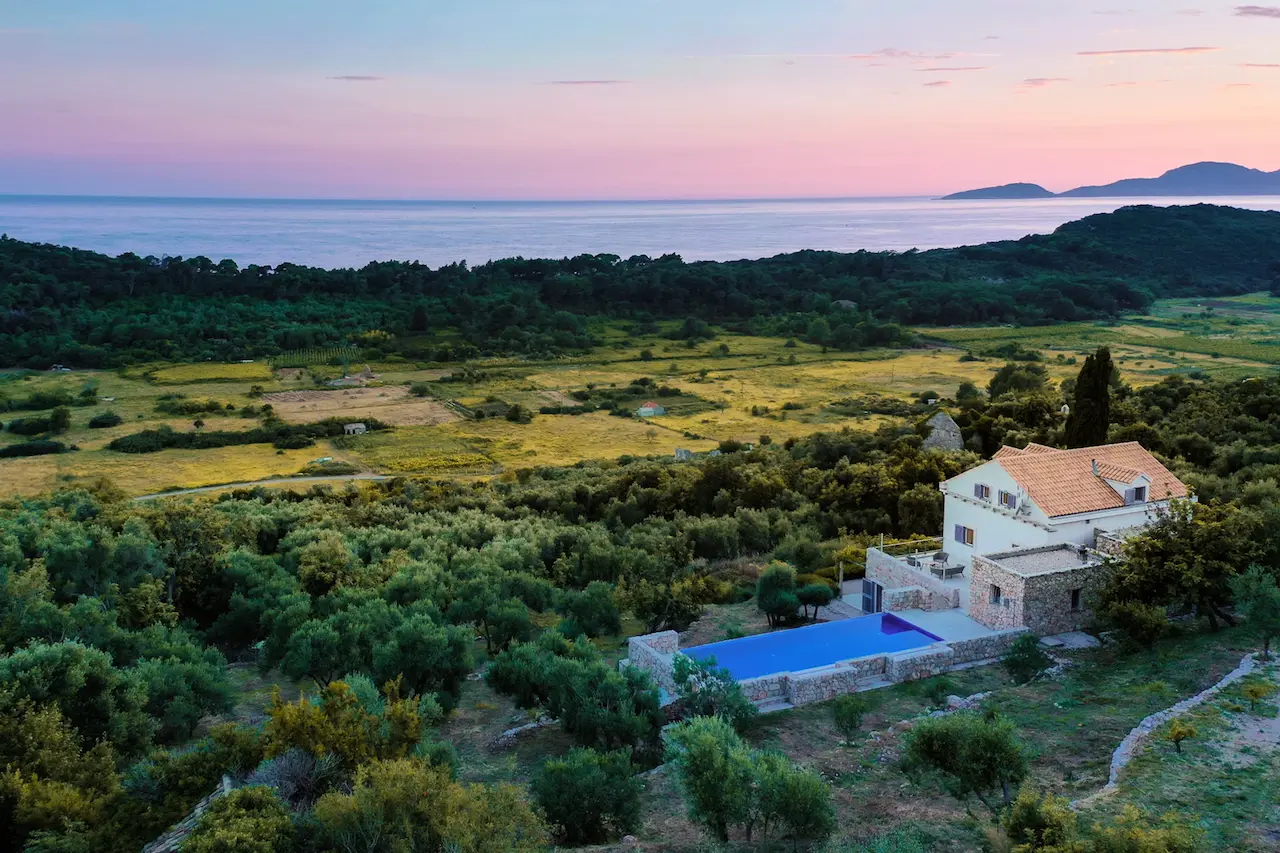 Holiday Home Sipano with Pool