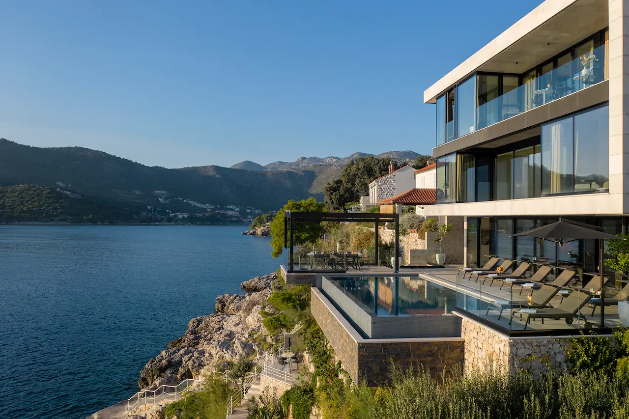 Ultraluksuriøs villa Grand Oceania med evighetsbasseng