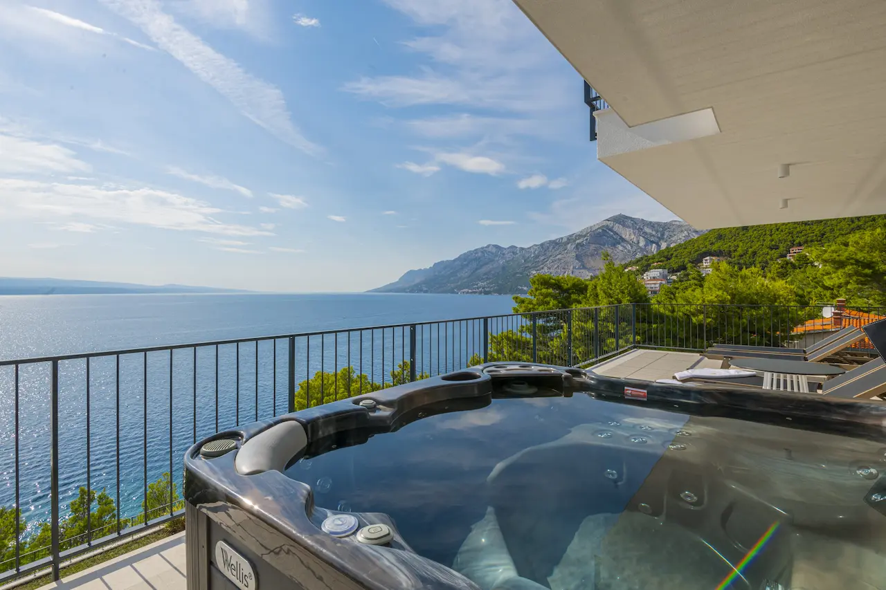 Außenwhirlpool in der Villa Azul Grande