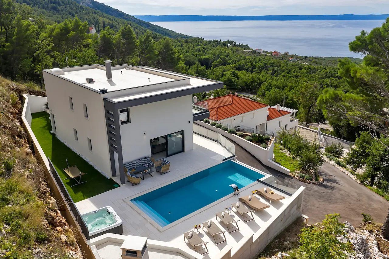 Villa Misterio mit Pool und Panoramablick