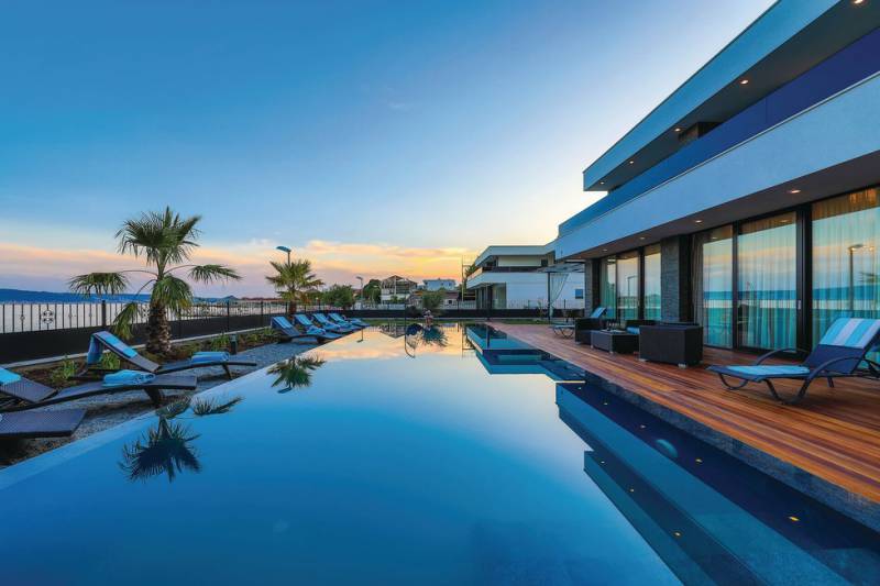 Beachfront Villa Baronessa with Pool