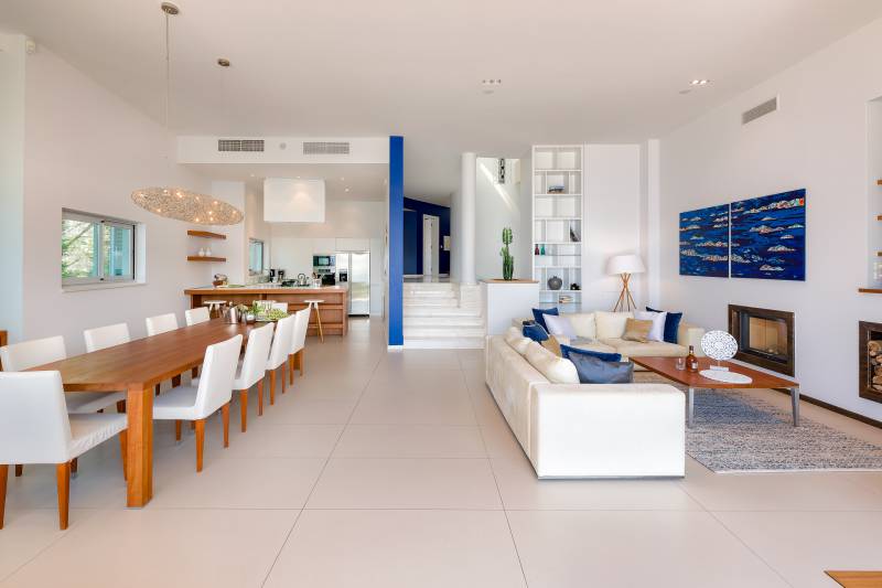 Beachfront Villa Gloria Grande with Pool Makarska