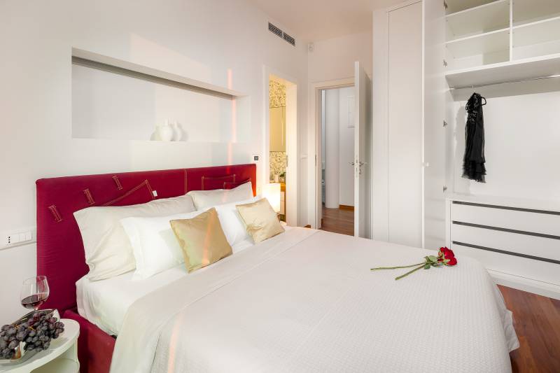 Beachfront Villa Gloria Grande with Pool Makarska