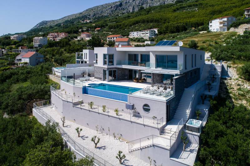 Luxusvilla Glamour mit beheiztem Pool Split