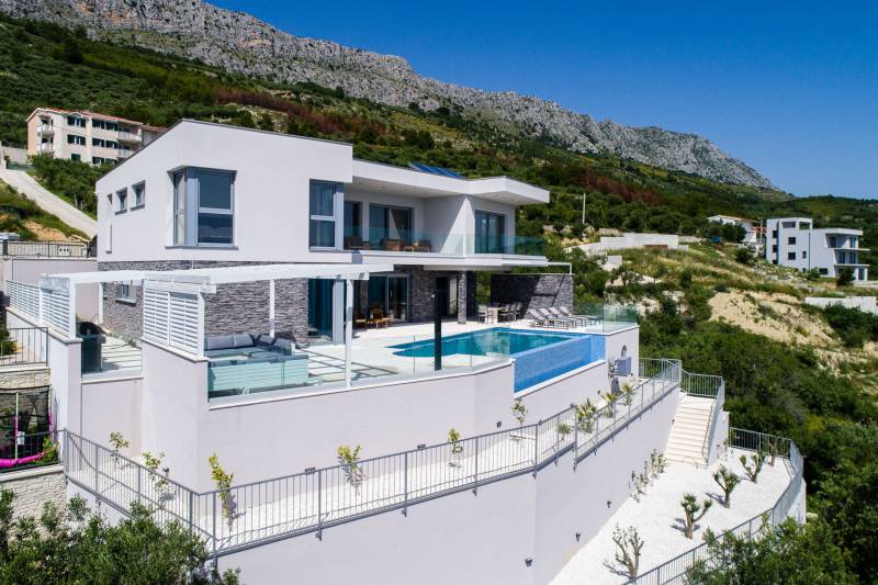 Luxusvilla Glamour mit beheiztem Pool Split