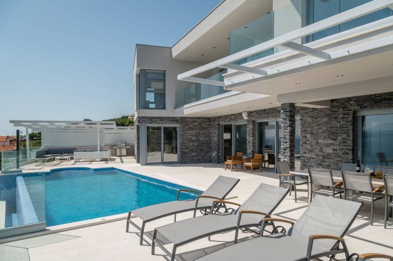 Luxusvilla Glamour mit beheiztem Pool Split