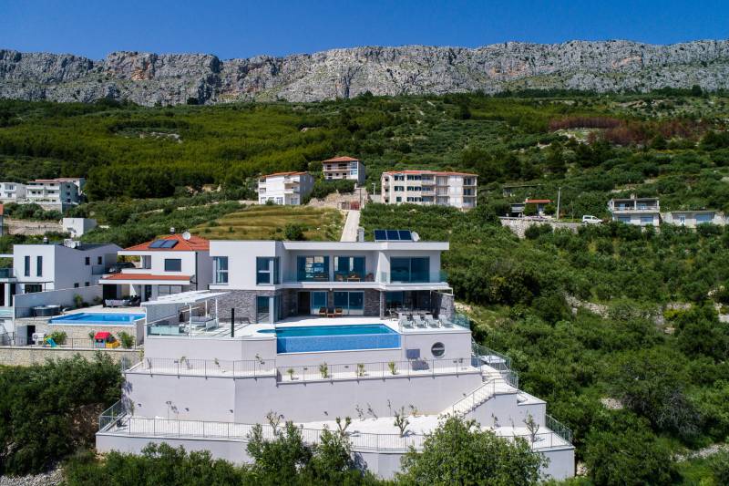 Luxusvilla Glamour mit beheiztem Pool Split