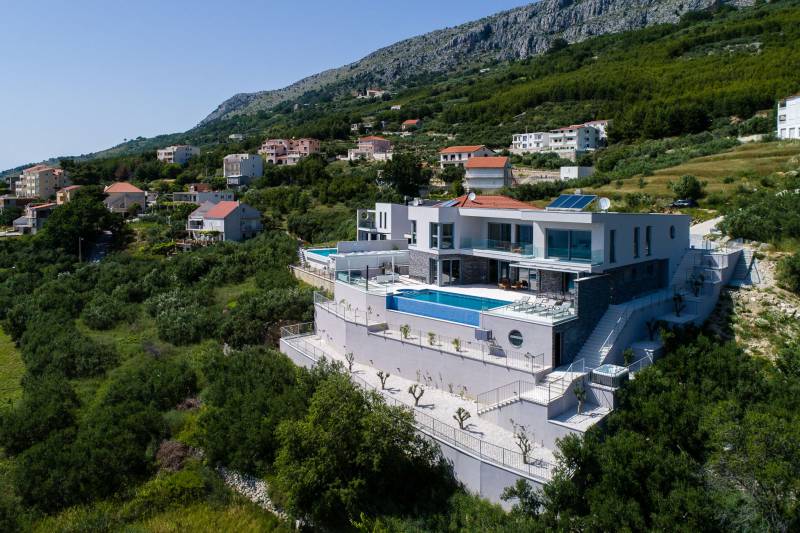 Luxusvilla Glamour mit beheiztem Pool Split