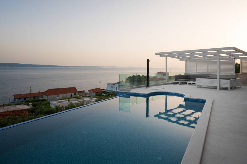 Luxusvilla Glamour mit beheiztem Pool Split