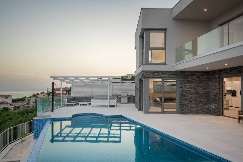Luxusvilla Glamour mit beheiztem Pool Split