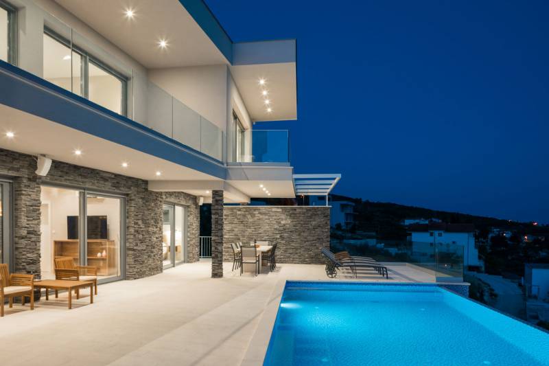 Luxusvilla Glamour mit beheiztem Pool Split