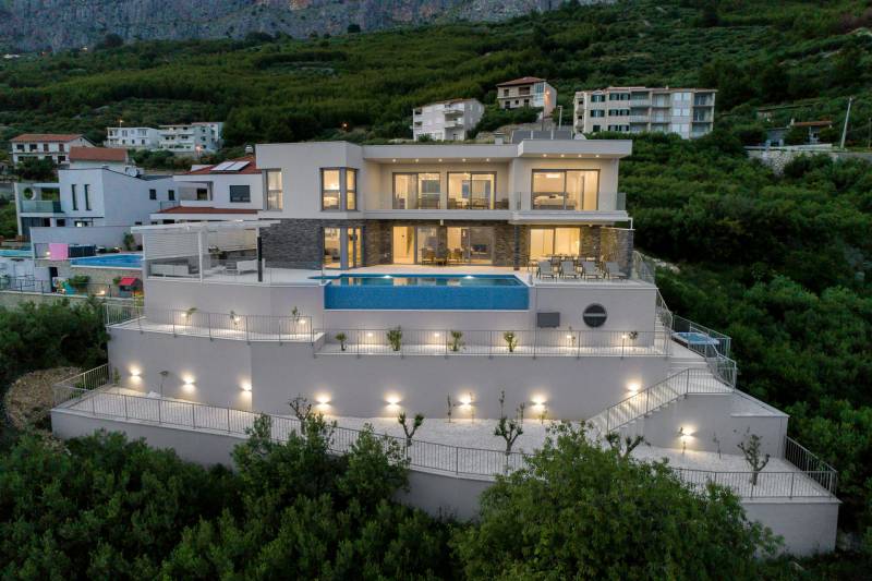 Luxusvilla Glamour mit beheiztem Pool Split