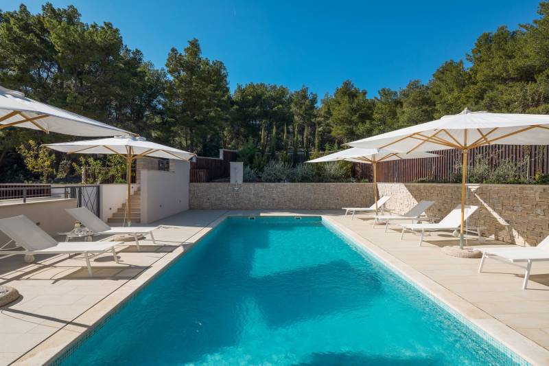 Luxury Villa Juliet with Heated Pool Brač