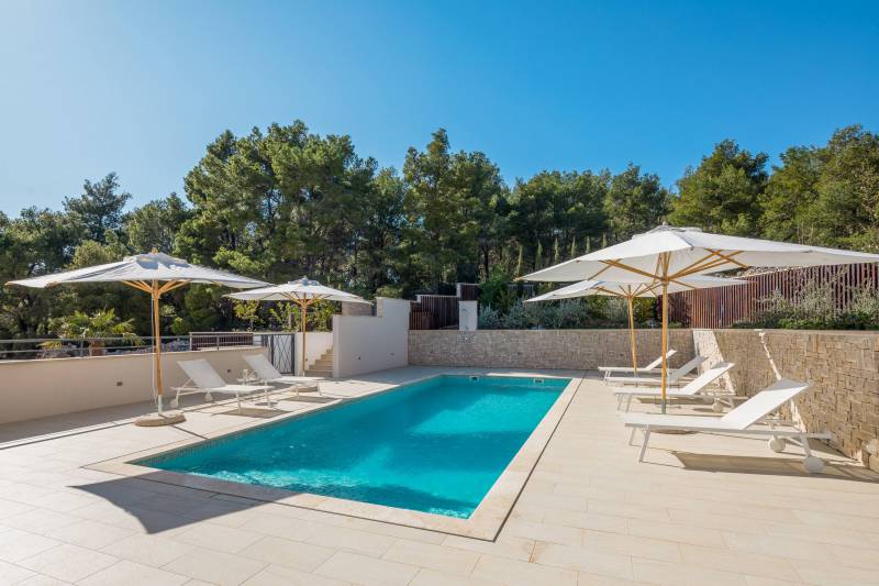 Luxury Villa Juliet with Heated Pool Brač