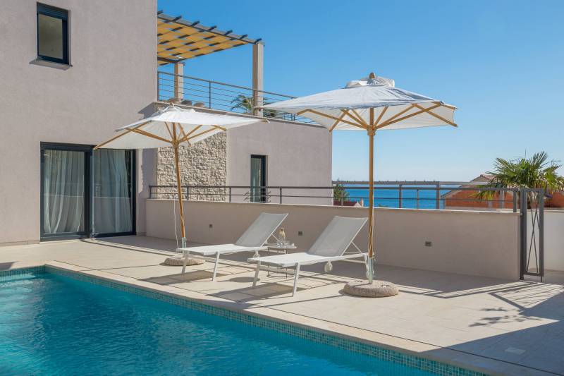 Luxury Villa Juliet with Heated Pool Brač