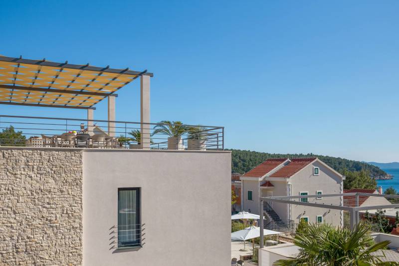 Luxury Villa Juliet with Heated Pool Brač