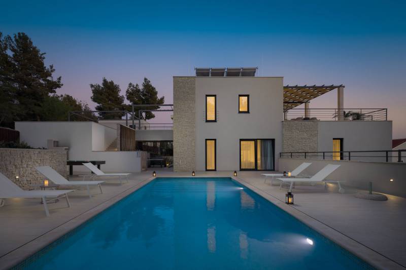 Luxury Villa Juliet with Heated Pool Brač