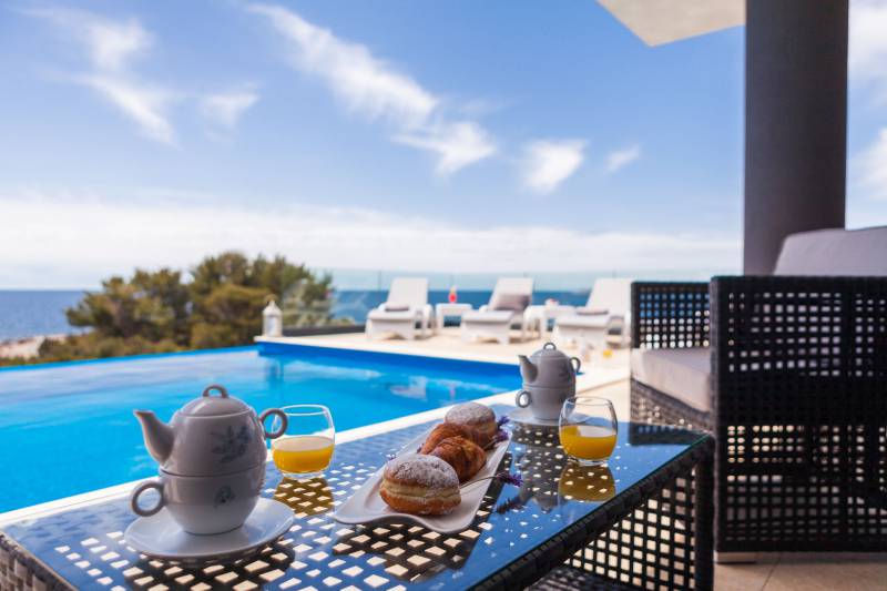 Beachfront Villa Modena with Pool Korčula