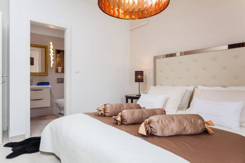 Beachfront Villa Modena with Pool Korčula