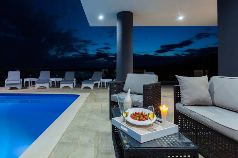 Beachfront Villa Modena with Pool Korčula