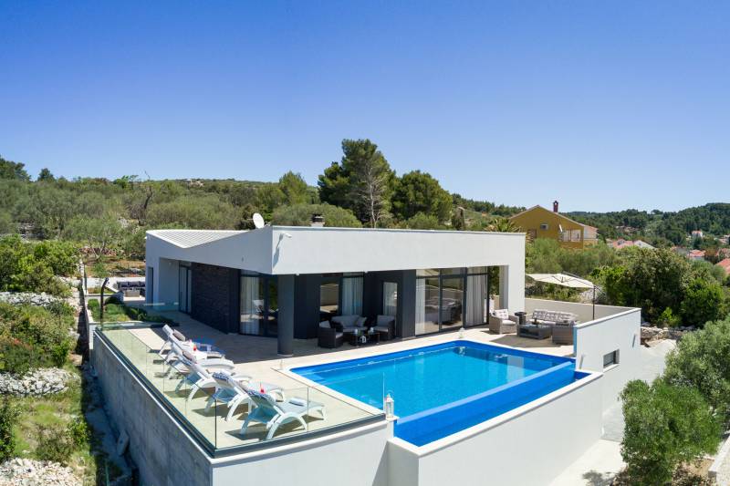 Beachfront Villa Modena with Pool Korčula