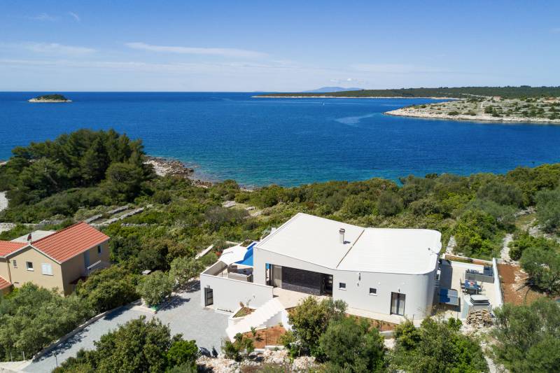 Beachfront Villa Modena with Pool Korčula