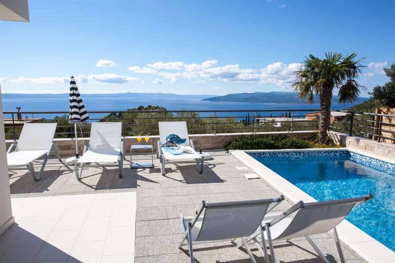 Luksusowa Willa Blue Silk z Basenem Makarska