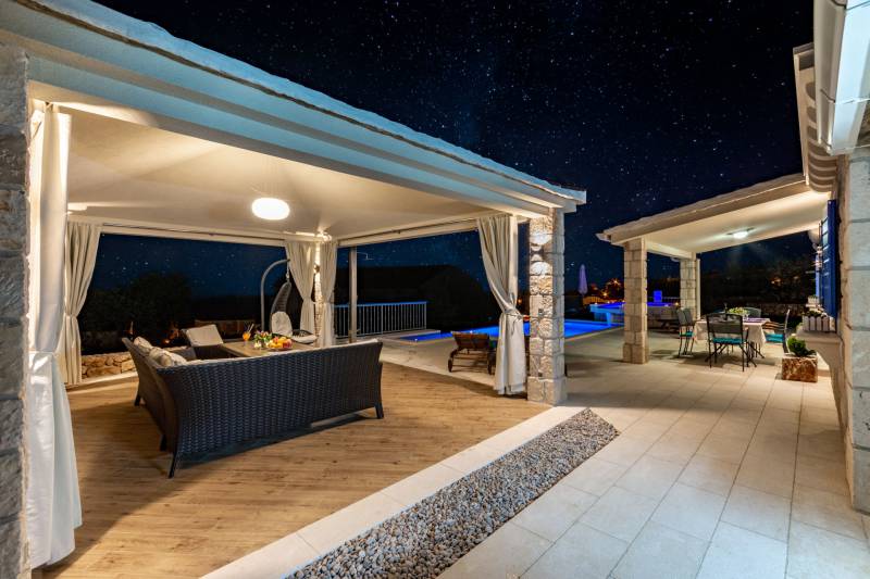 Deluxe Villa Purple Rain med Basseng Brač