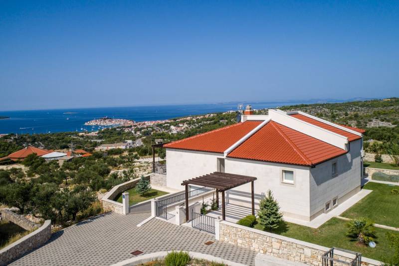 Villa Blue Lagoon with Swimming Pool Primošten