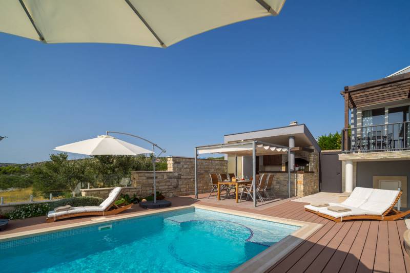 Villa Blue Lagoon with Swimming Pool Primošten