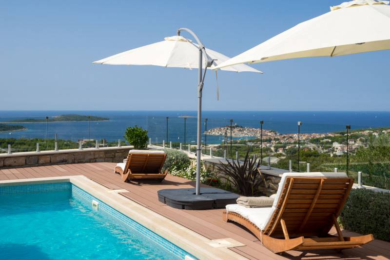 Villa Blue Lagoon with Swimming Pool Primošten