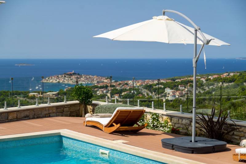 Villa Blue Lagoon with Swimming Pool Primošten