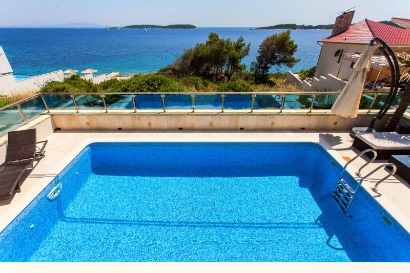 Beachfront Villa Sea Sound with Pool Korčula