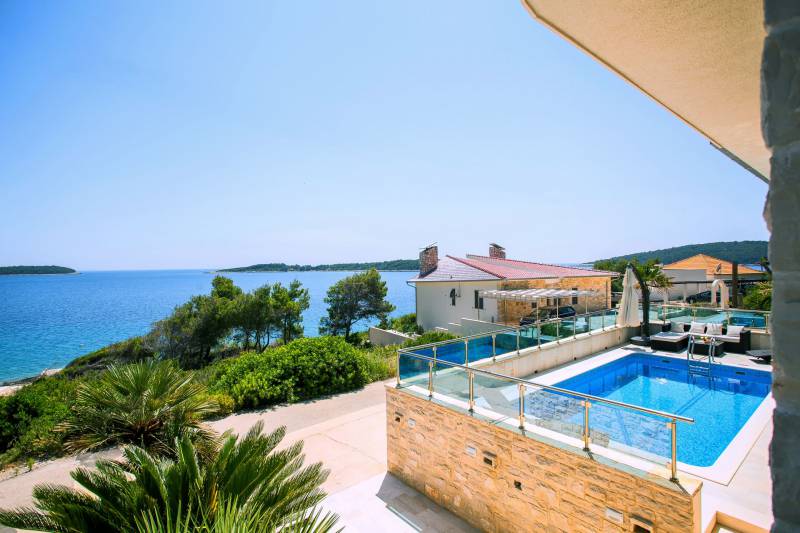 Beachfront Villa Sea Sound with Pool Korčula