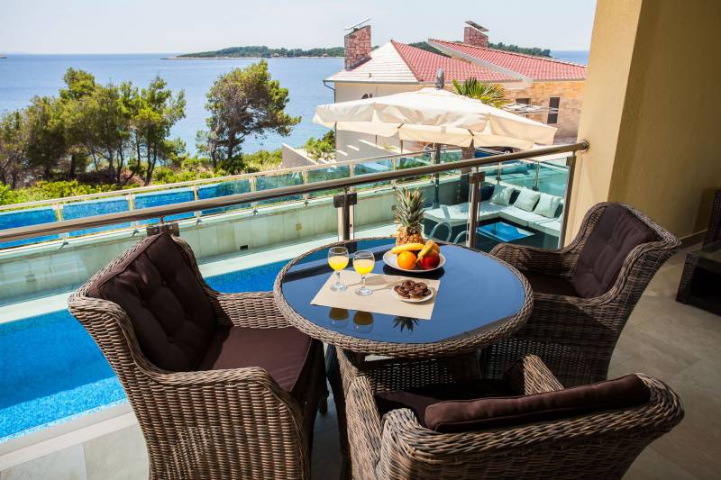 Beachfront Villa Sea Sound with Pool Korčula