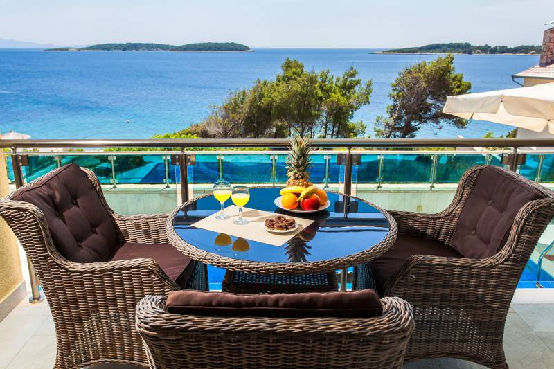 Beachfront Villa Sea Sound with Pool Korčula
