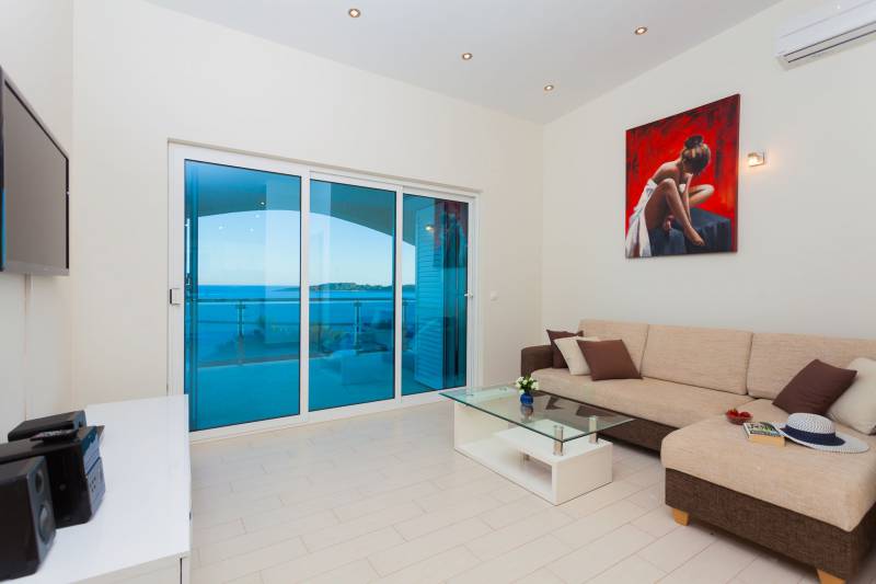 Beachfront Villa Sea Sound with Pool Korčula