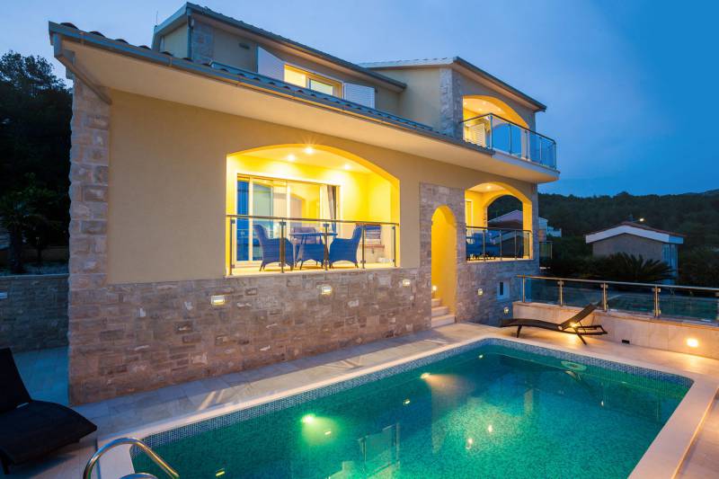 Beachfront Villa Sea Sound with Pool Korčula