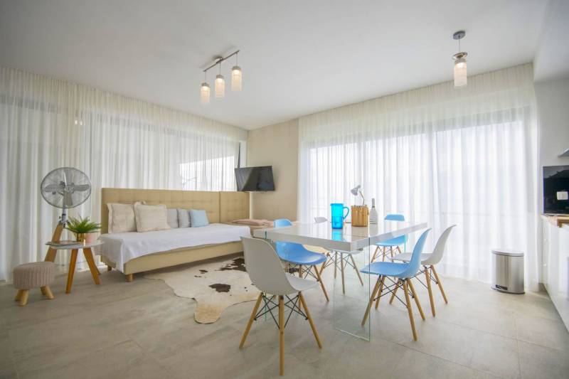 Luxusvilla Endless Blue mit Pool Split