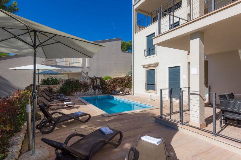 Villa Milna with Swimming Pool Brač