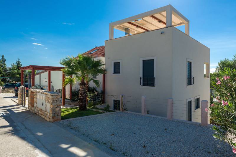 Villa Milna with Swimming Pool Brač