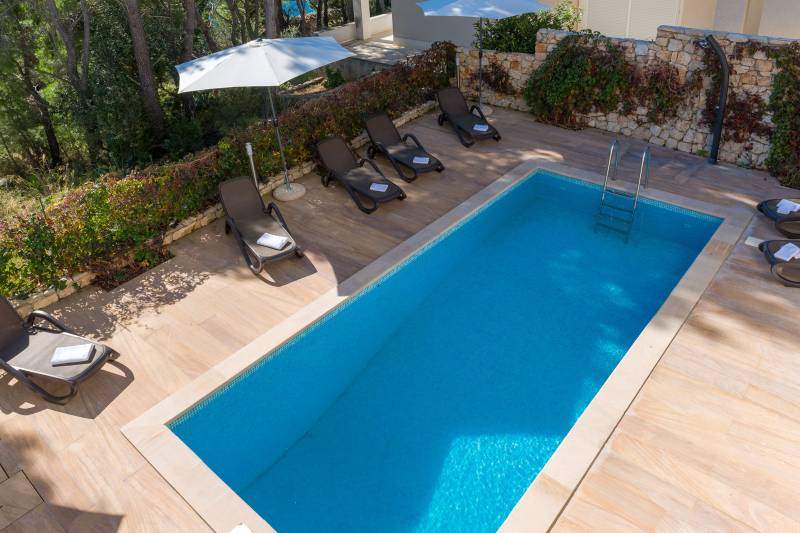 Villa Milna with Swimming Pool Brač