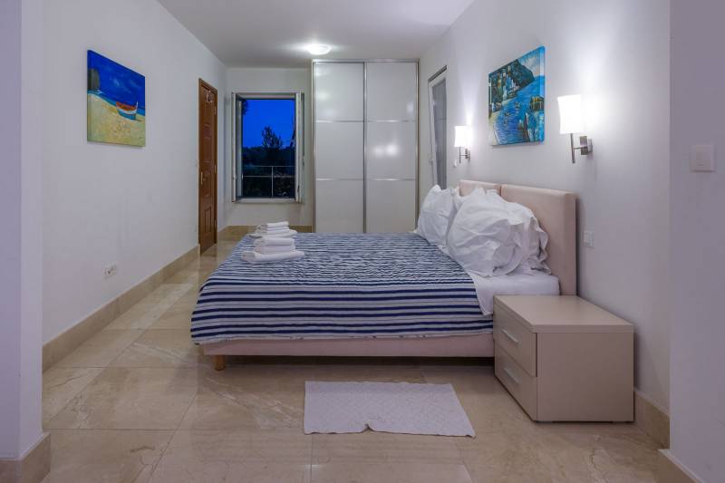 Villa Milna with Swimming Pool Brač