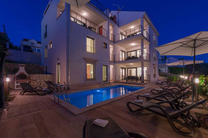 Villa Milna with Swimming Pool Brač