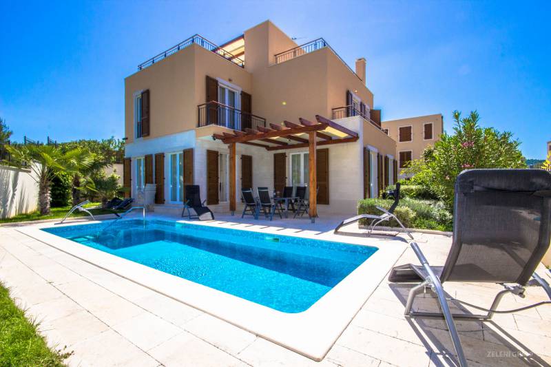 Villa Brac Hill Afrodita with Pool on Brac in Croatia