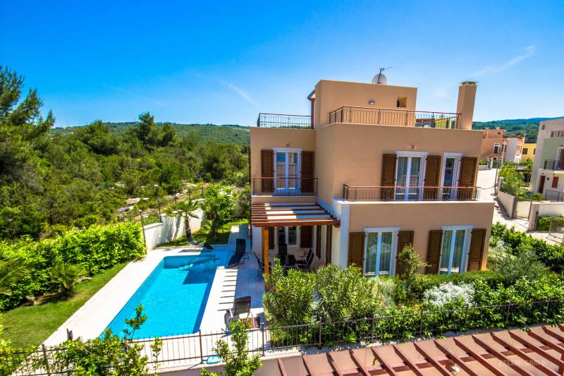 Villa Brac Hill Afrodita with Pool Brač