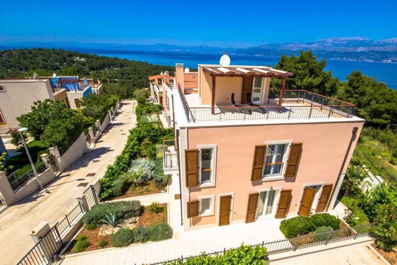 Villa Brac Hill Afrodita with Pool Brač