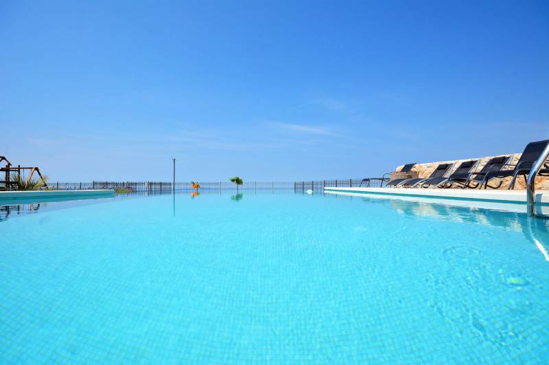Luxury Villa Life 2 Enjoy with Swimming Pool Split