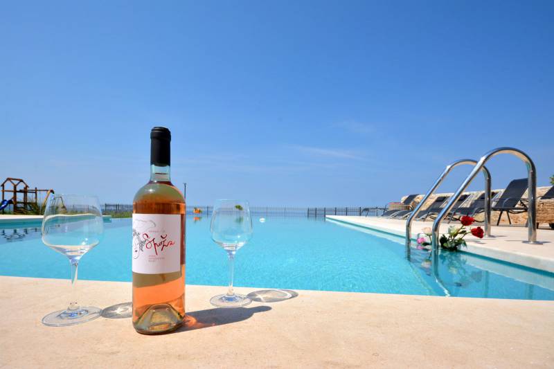 Luxury Villa Life 2 Enjoy with Swimming Pool Split