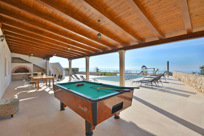 Luxury Villa Life 2 Enjoy with Swimming Pool Split